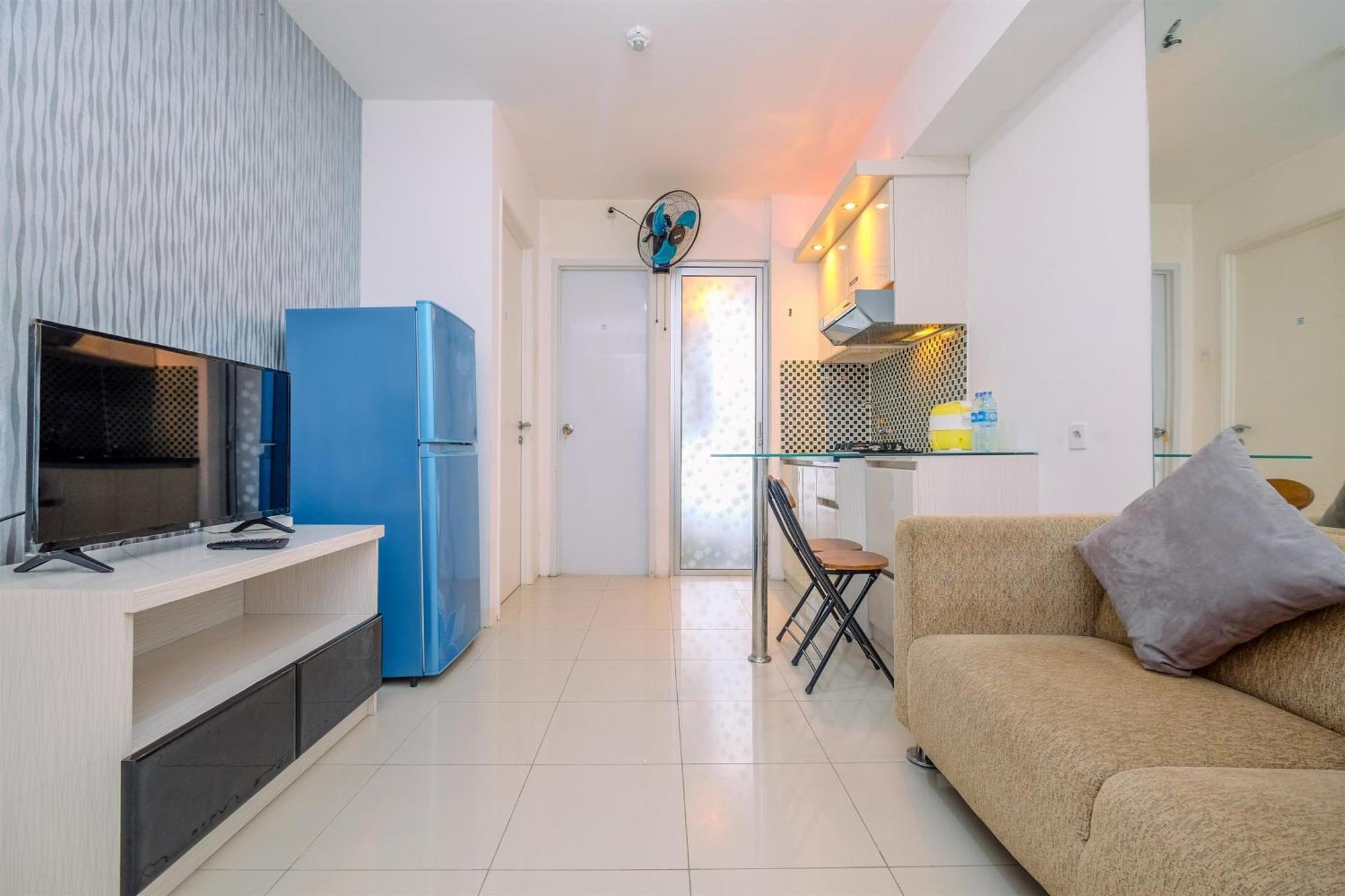 Apartment Comfy 2br At Bassura By Travelio