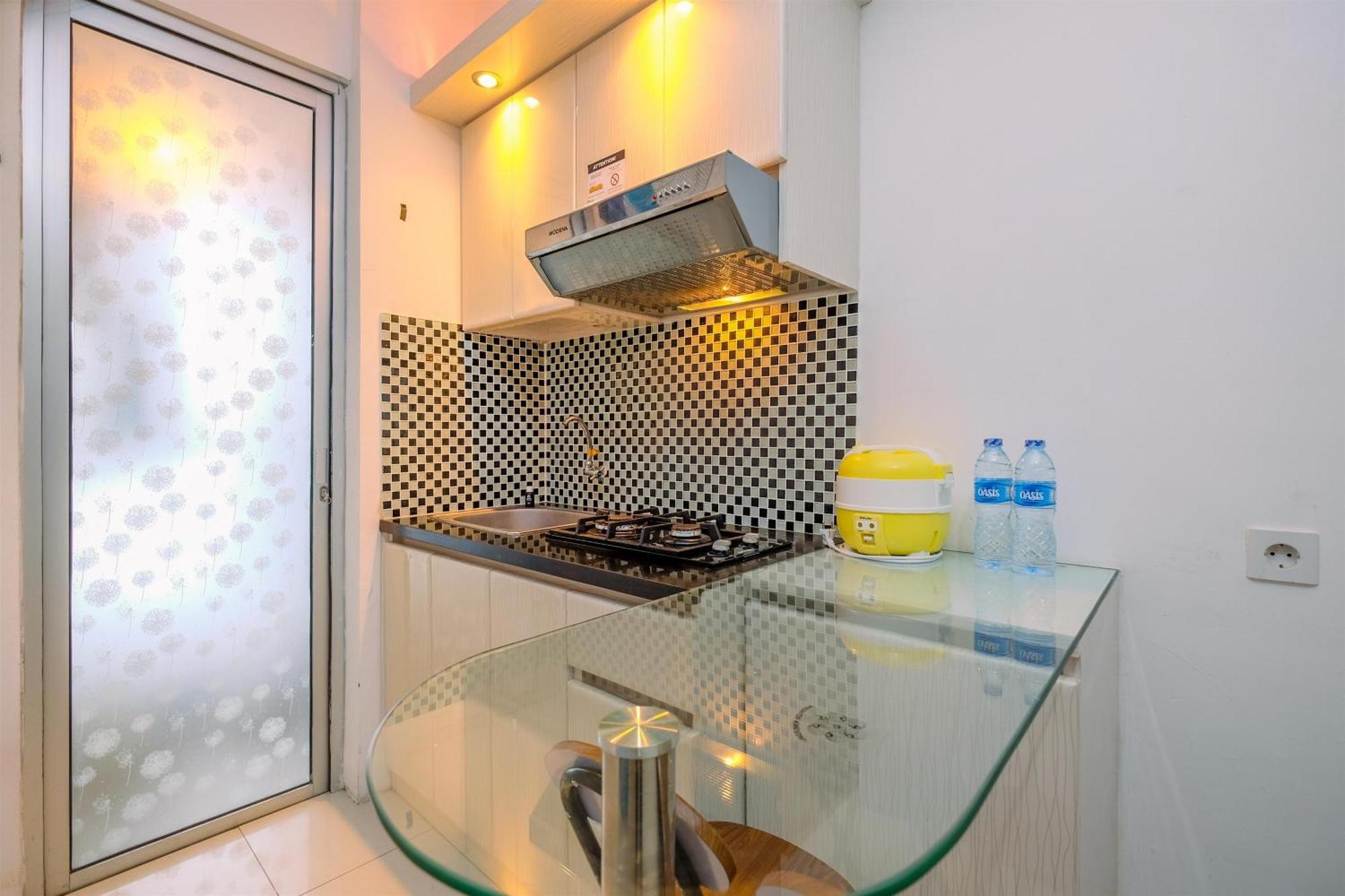 Comfy 2br At Bassura By Travelio Apartment